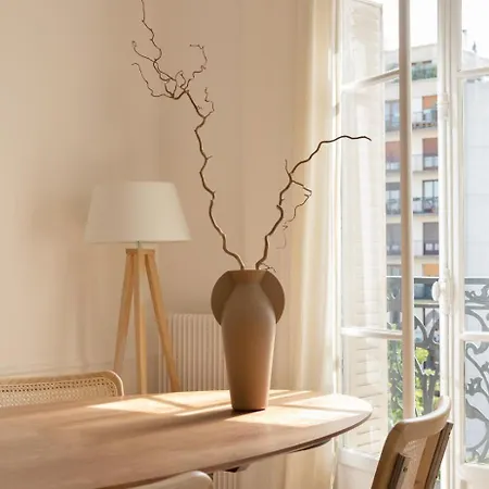 Apartment Parisian Luxury At Etienne Pernet